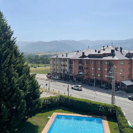 Apartment Magnifico Atico Con Vistas, Parking Y Piscina Puigcerda